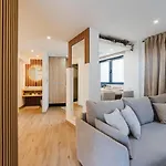 A Lovely Home In A Quiet Area Διαμέρισμα *
