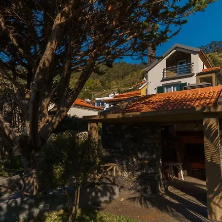 A Lovely In A Quiet Area * Quinta Grande