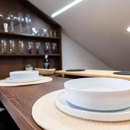 A Lovely In A Quiet Area Апартаменты *