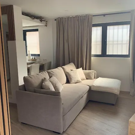 A lovely home in a quiet area Apartamento Quinta Grande