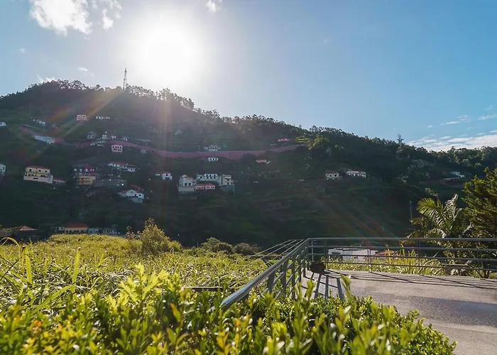 A Lovely In A Quiet Area * Quinta Grande