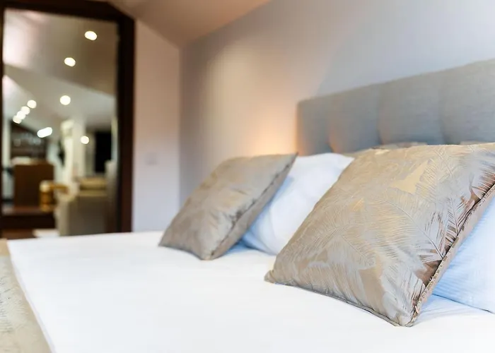 A Lovely In A Quiet Area