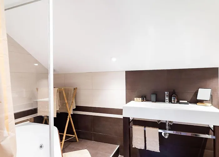 A Lovely In A Quiet Area Appartement *