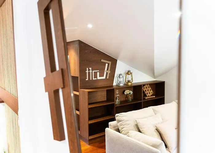 A Lovely In A Quiet Area